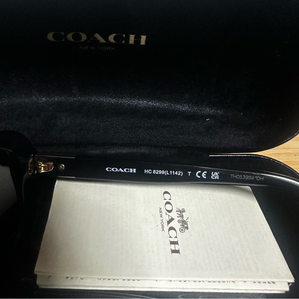 Coach Sunglasses with Case - Picture 5 of 6